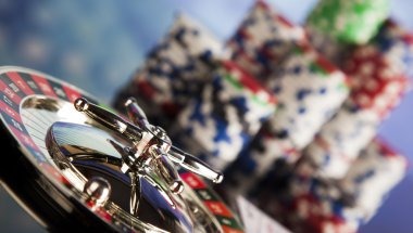 Classic slot game with three reels and traditional symbols